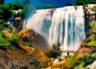 A Stranger Comes to Sardis